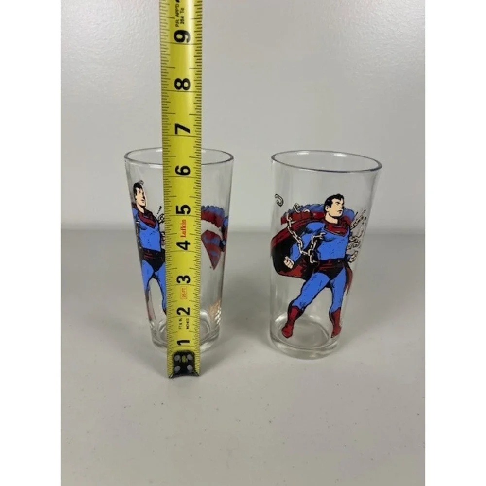 Vintage 1975 Pepsi Collector Series Superman Glasses Set of 2 DC Comics